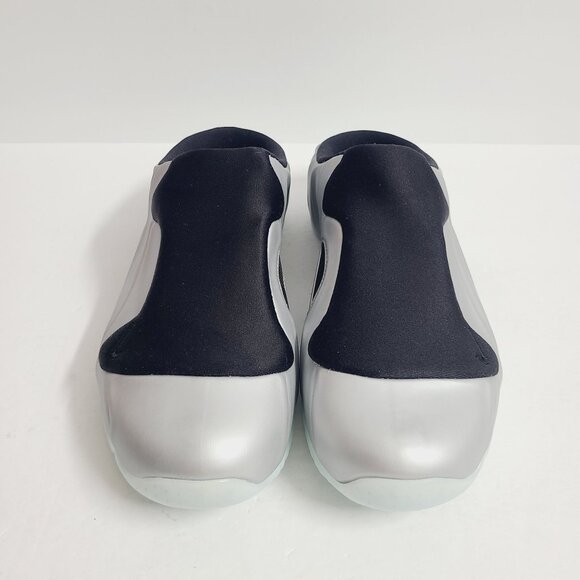 NEW Nike Clogposite Slippers Slides FQ8257-002 Size 9 Silver Chrome Black - Picture 2 of 7